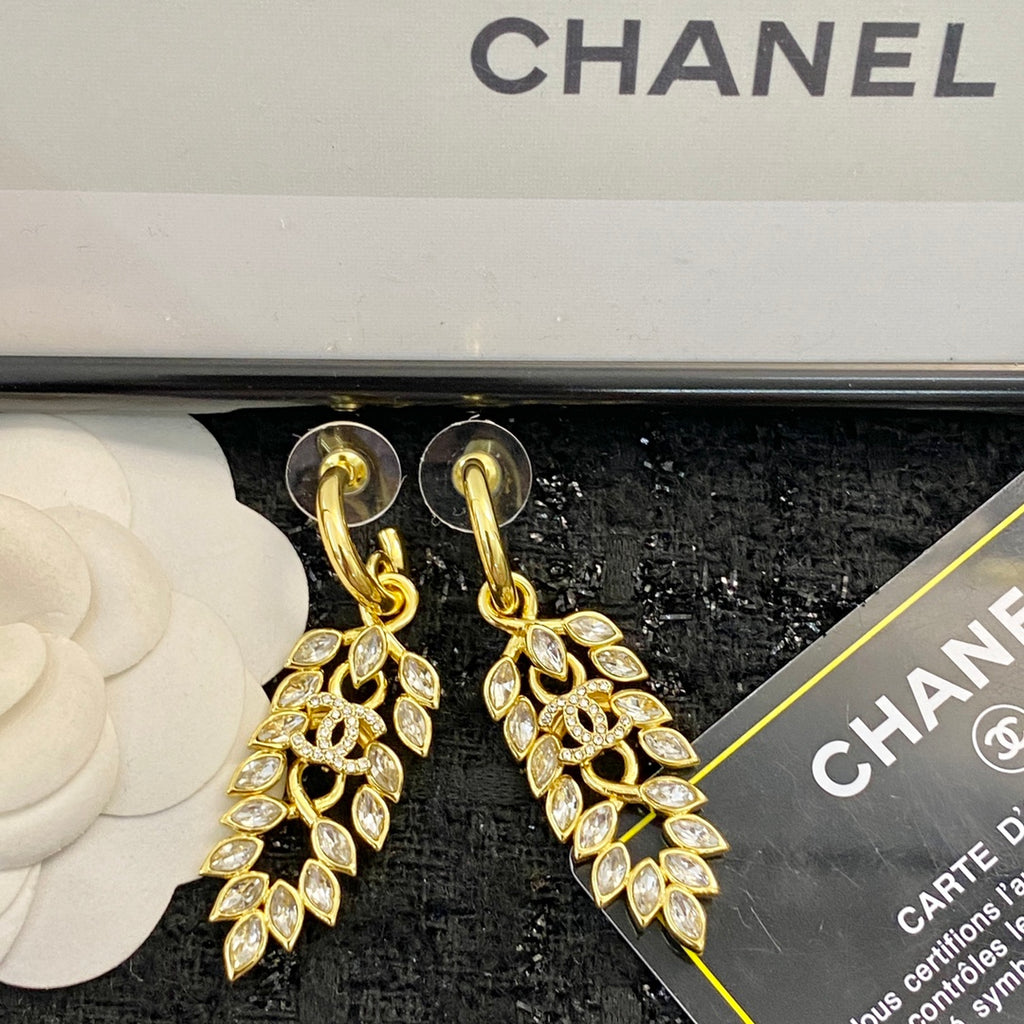CHANEL Double-C Tassel Pendant Necklace