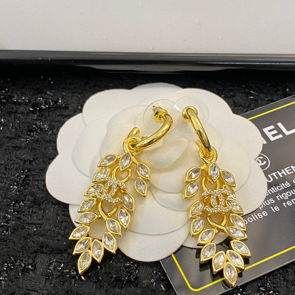 CHANEL Double-C Tassel Pendant Necklace