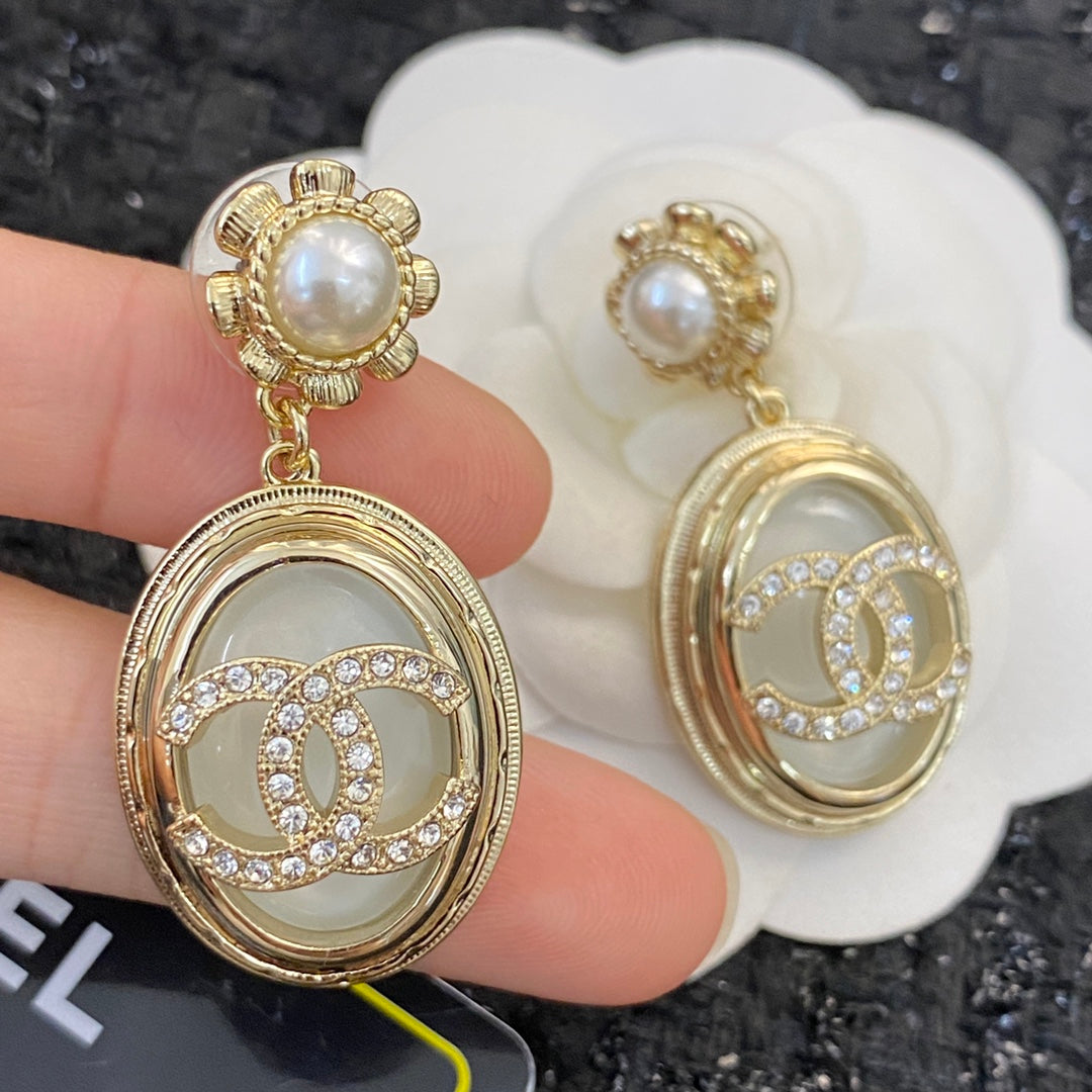 CHANEL Double-C Vintage Pendant Necklace