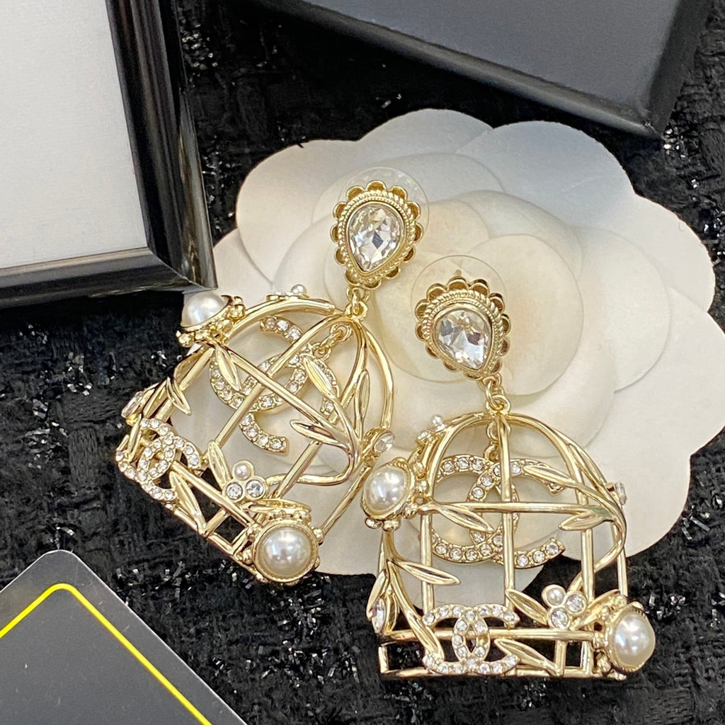 CHANEL Pearl Crystal Vintage Earrings