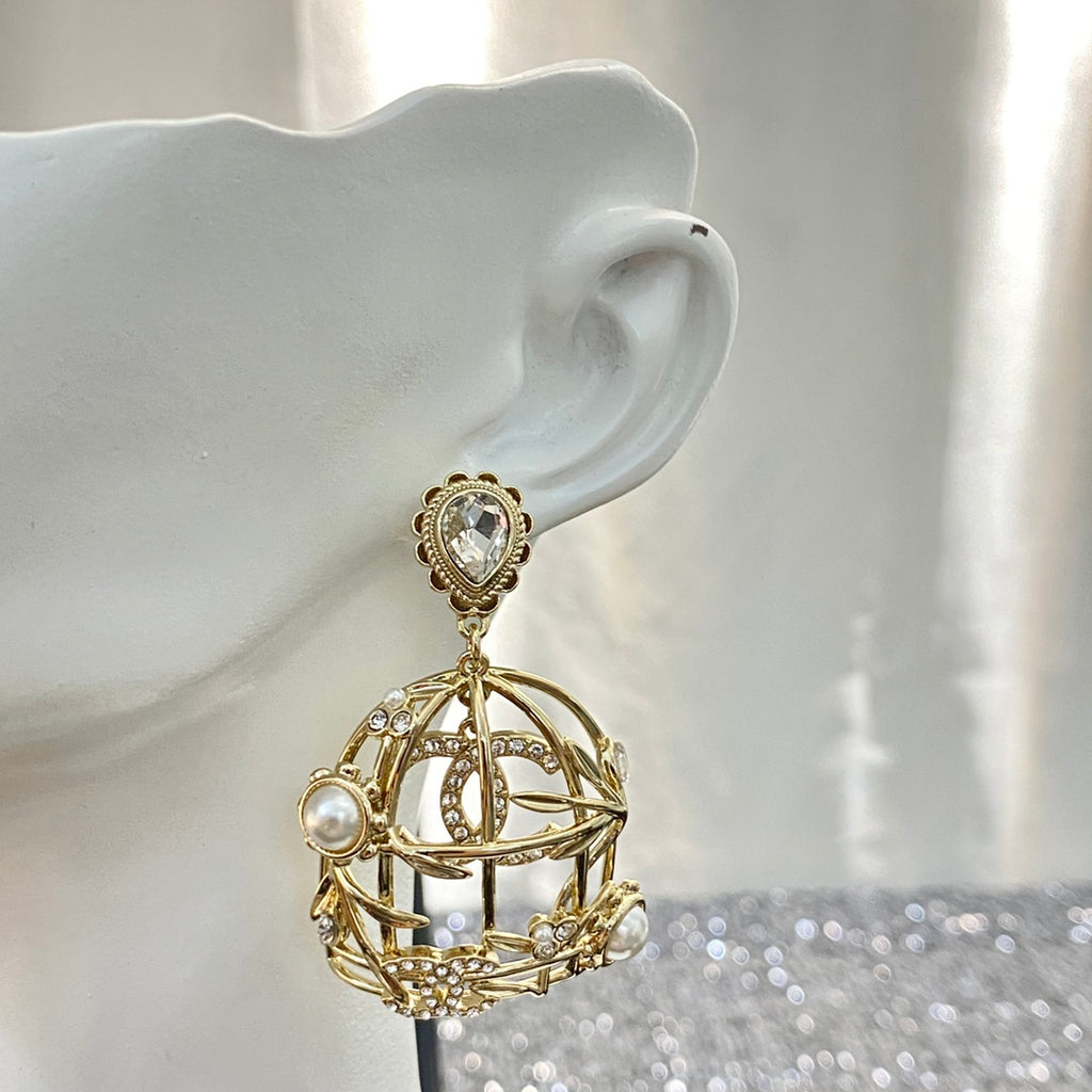 CHANEL Pearl Crystal Vintage Earrings