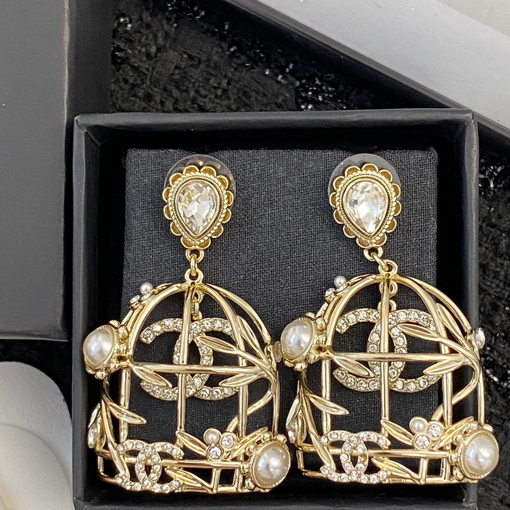 CHANEL Pearl Crystal Vintage Earrings