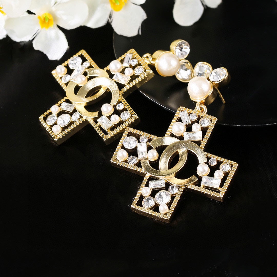 CHANEL Double-C Earrings