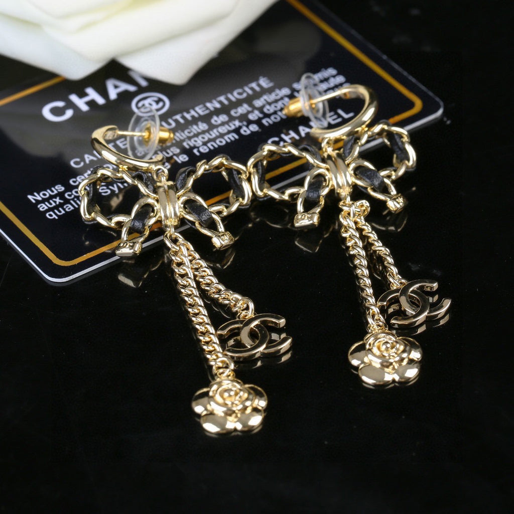CHANEL P75 Bow Earrings