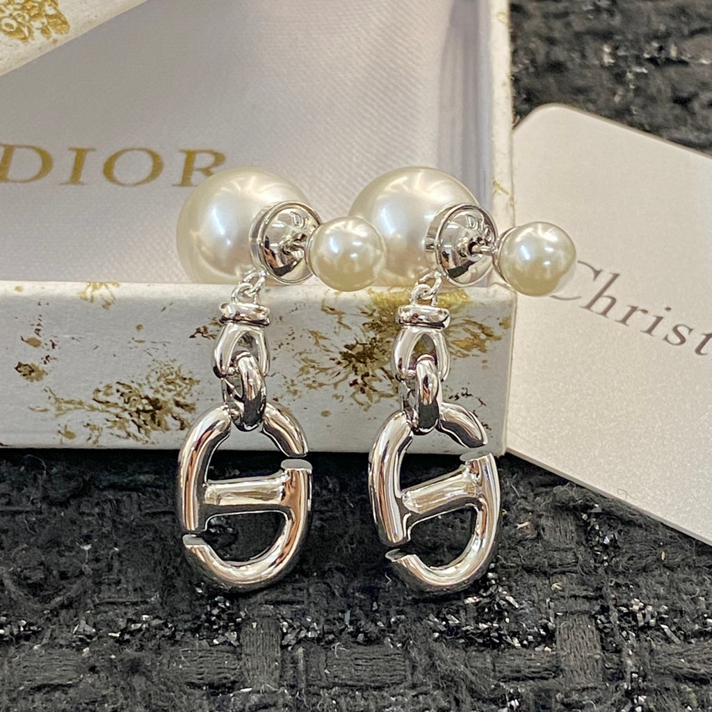 DIOR P65 Pearl Earrings