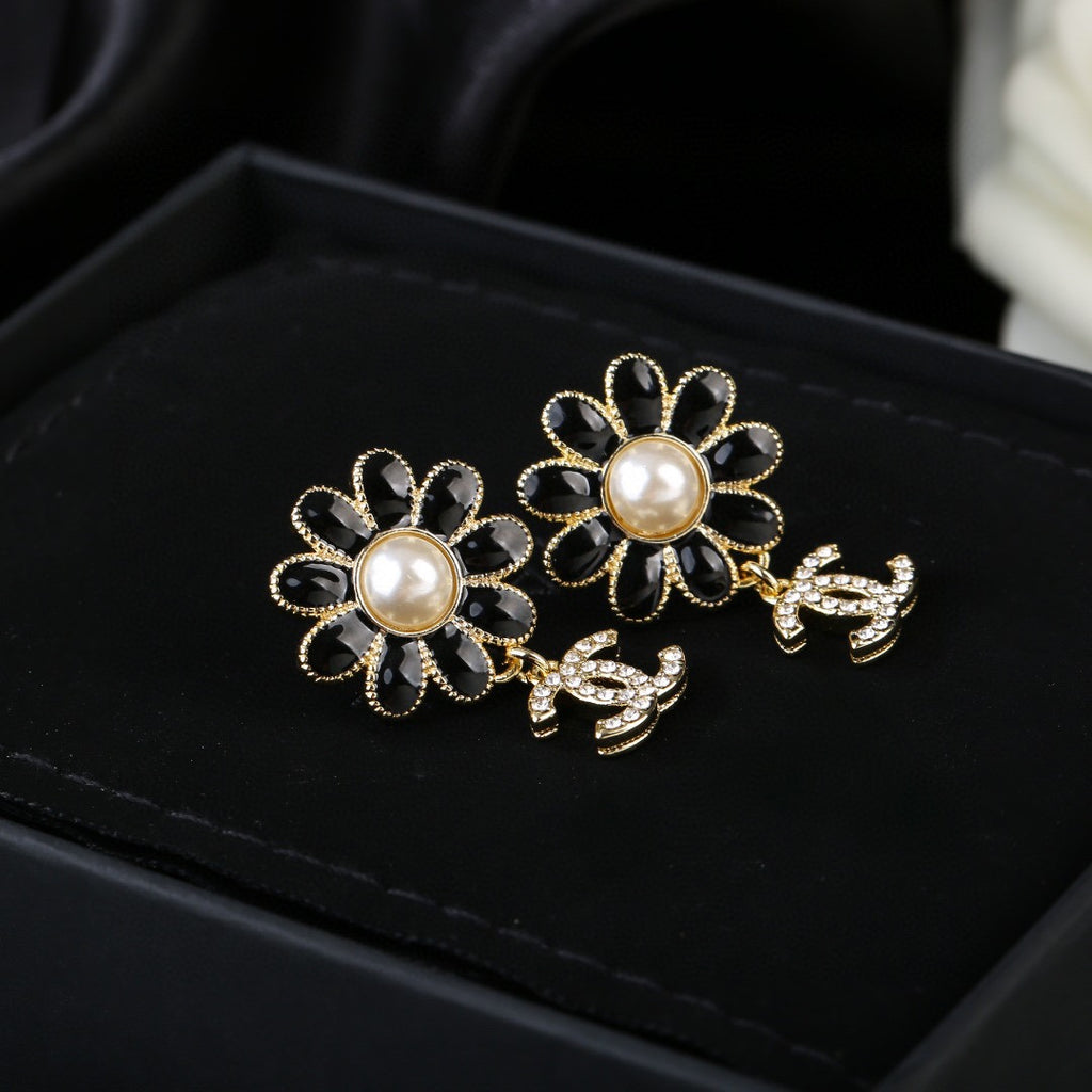 CHANEL Double-C Earrings