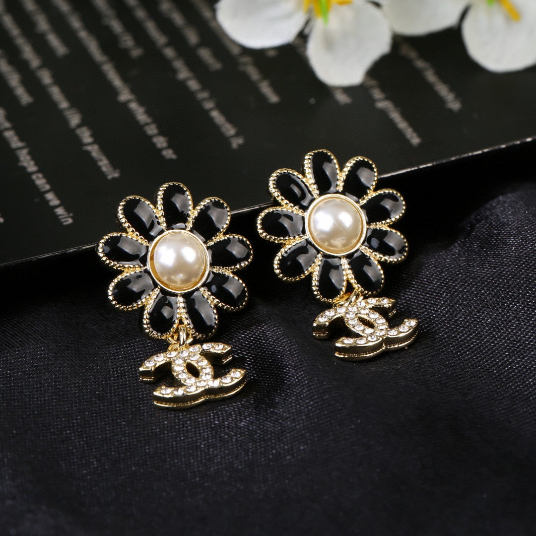 CHANEL Double-C Earrings