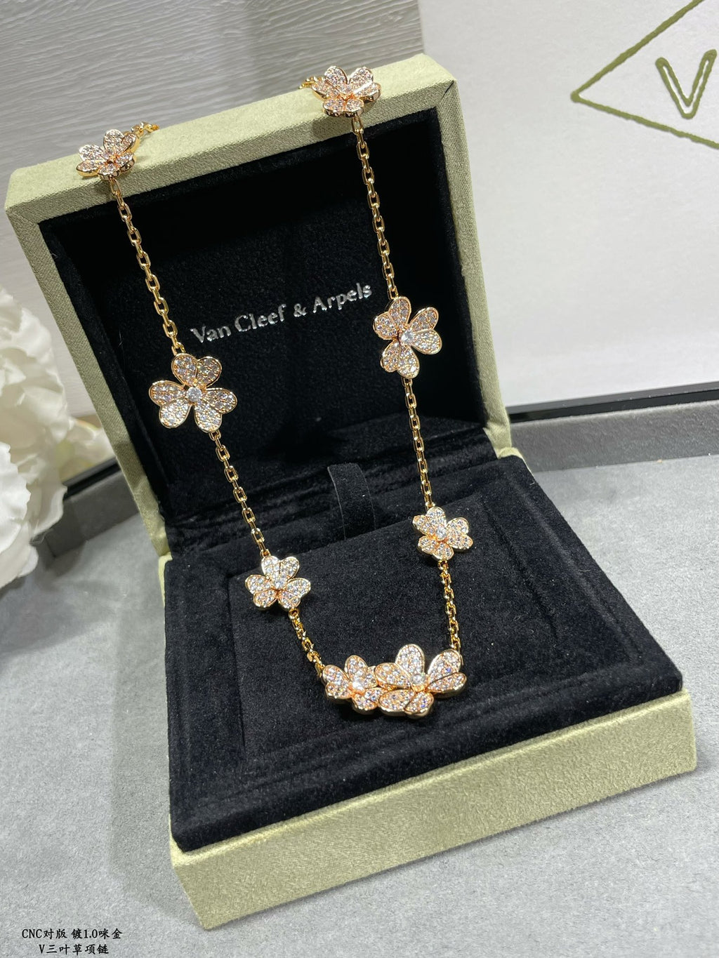 VAN CLEEF & ARPELS Crystal Four-Leaf Clover Necklace