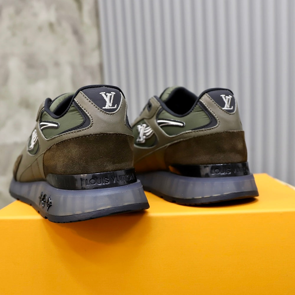 Louis Vuitton Men's Shoes - Style 426800