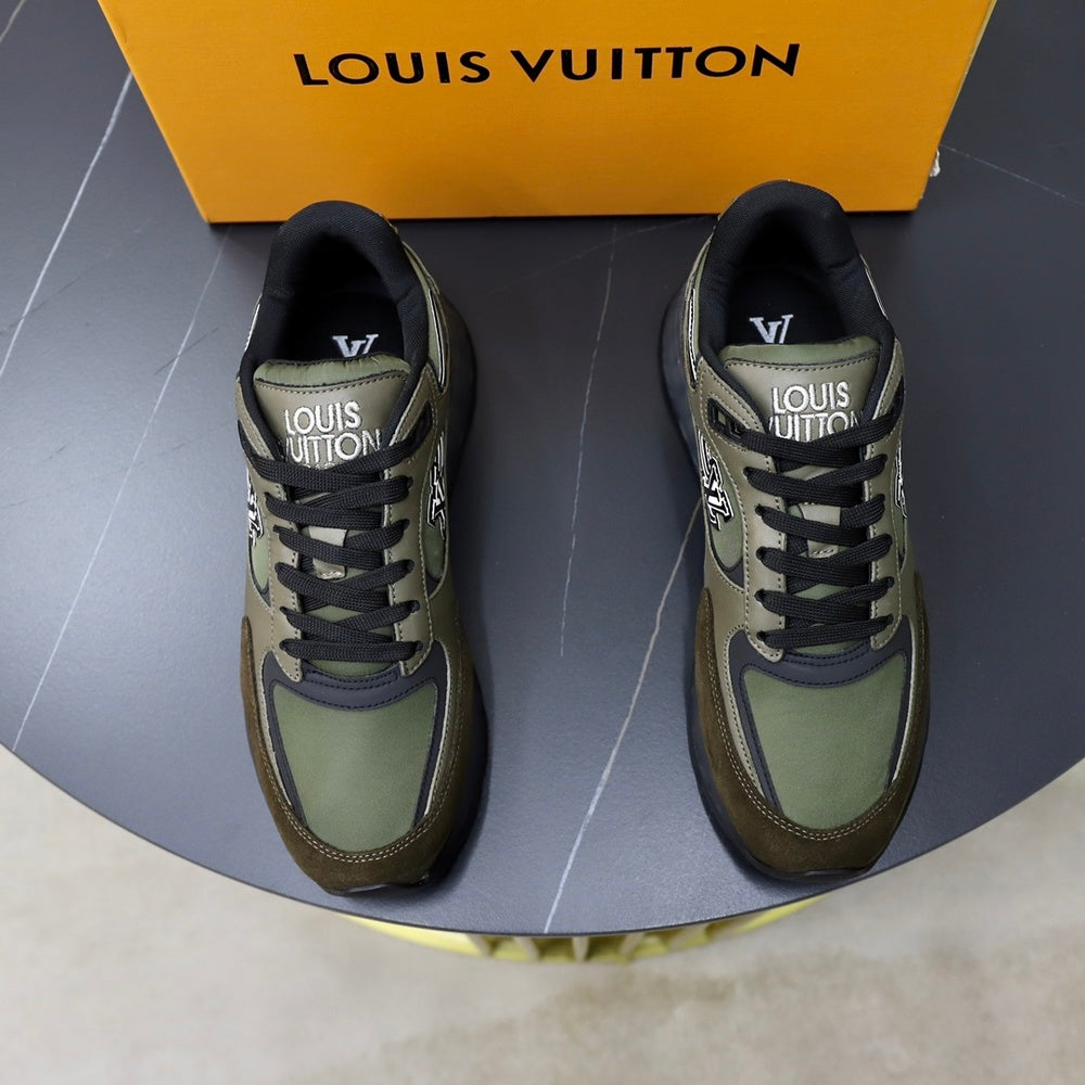 Louis Vuitton Men's Shoes - Style 426800