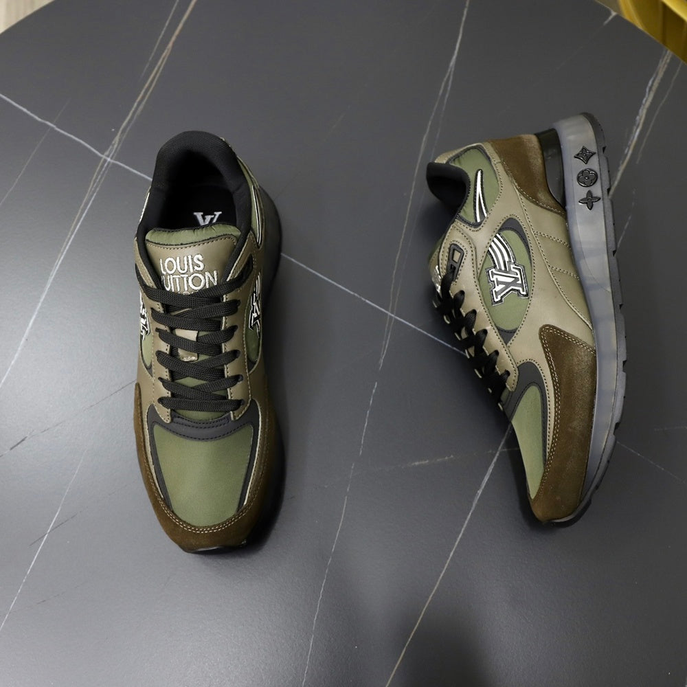 Louis Vuitton Men's Shoes - Style 426800