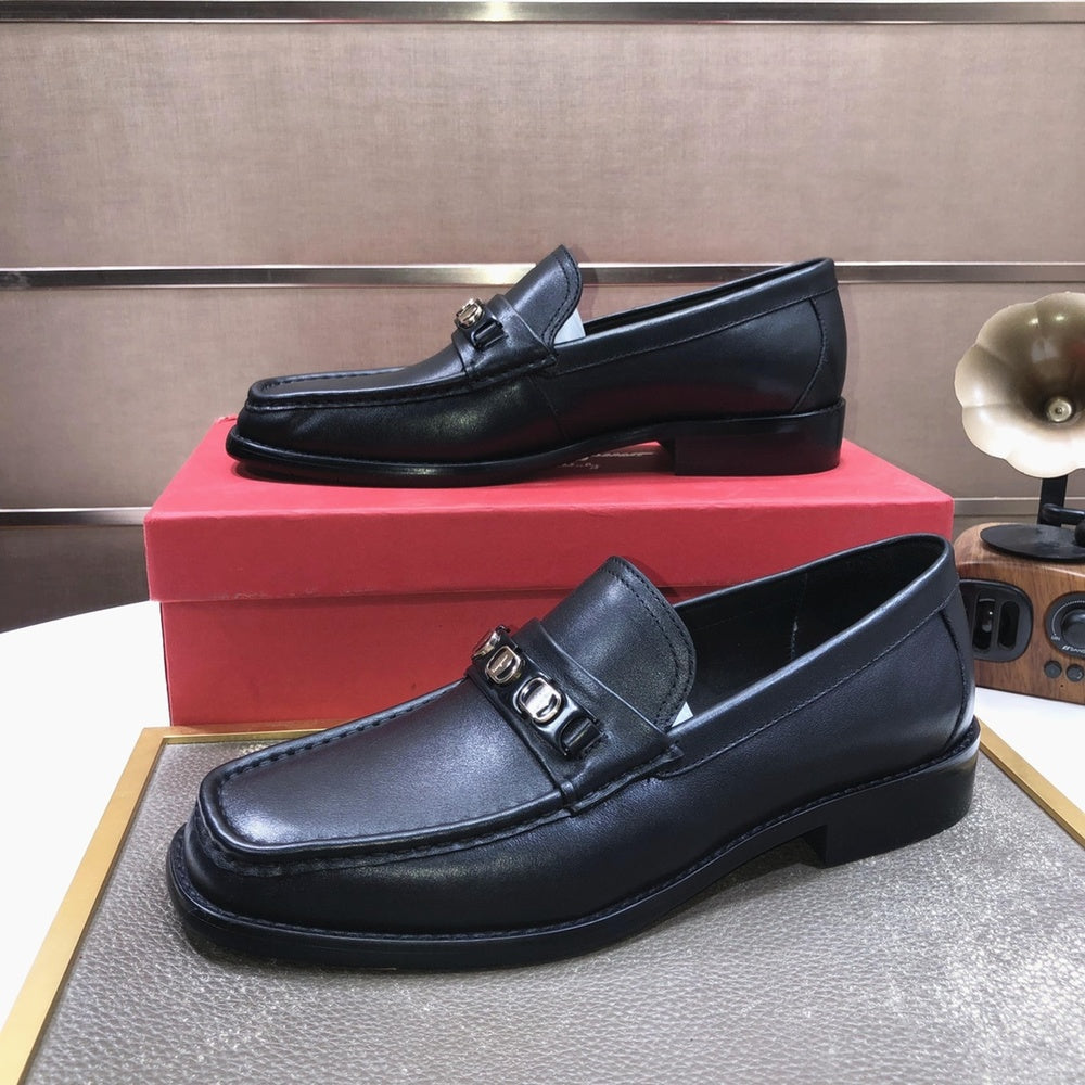 Ferragamo Leather Shoes Style 432266