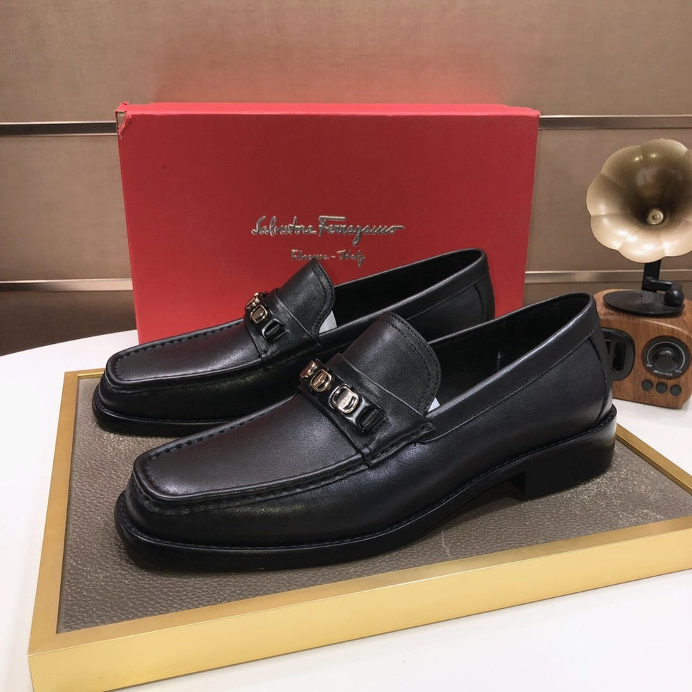 Ferragamo Leather Shoes Style 432266