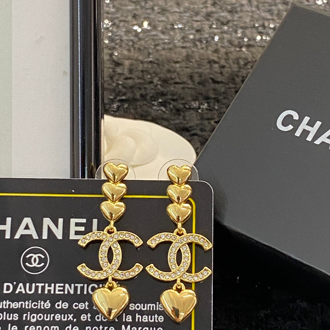 CHANEL P75 Crystal Double-C Tassel Pendant Necklace