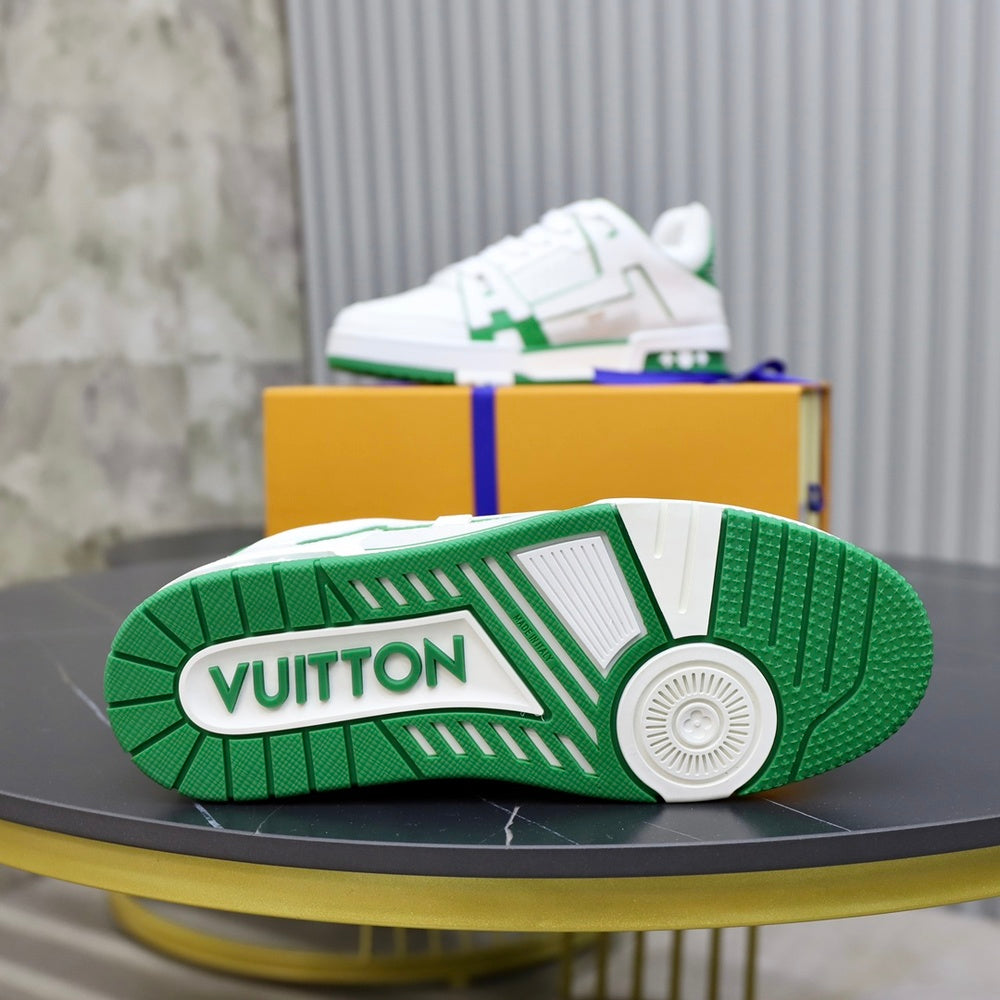 Louis Vuitton Men's Shoes - Style 426813