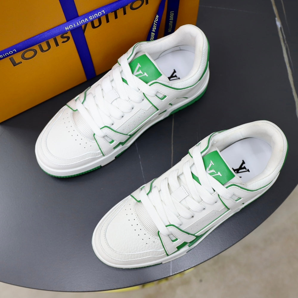 Louis Vuitton Men's Shoes - Style 426813