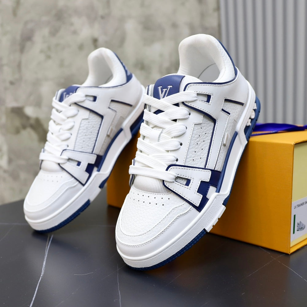 Louis Vuitton Men's Shoes - Style 426816