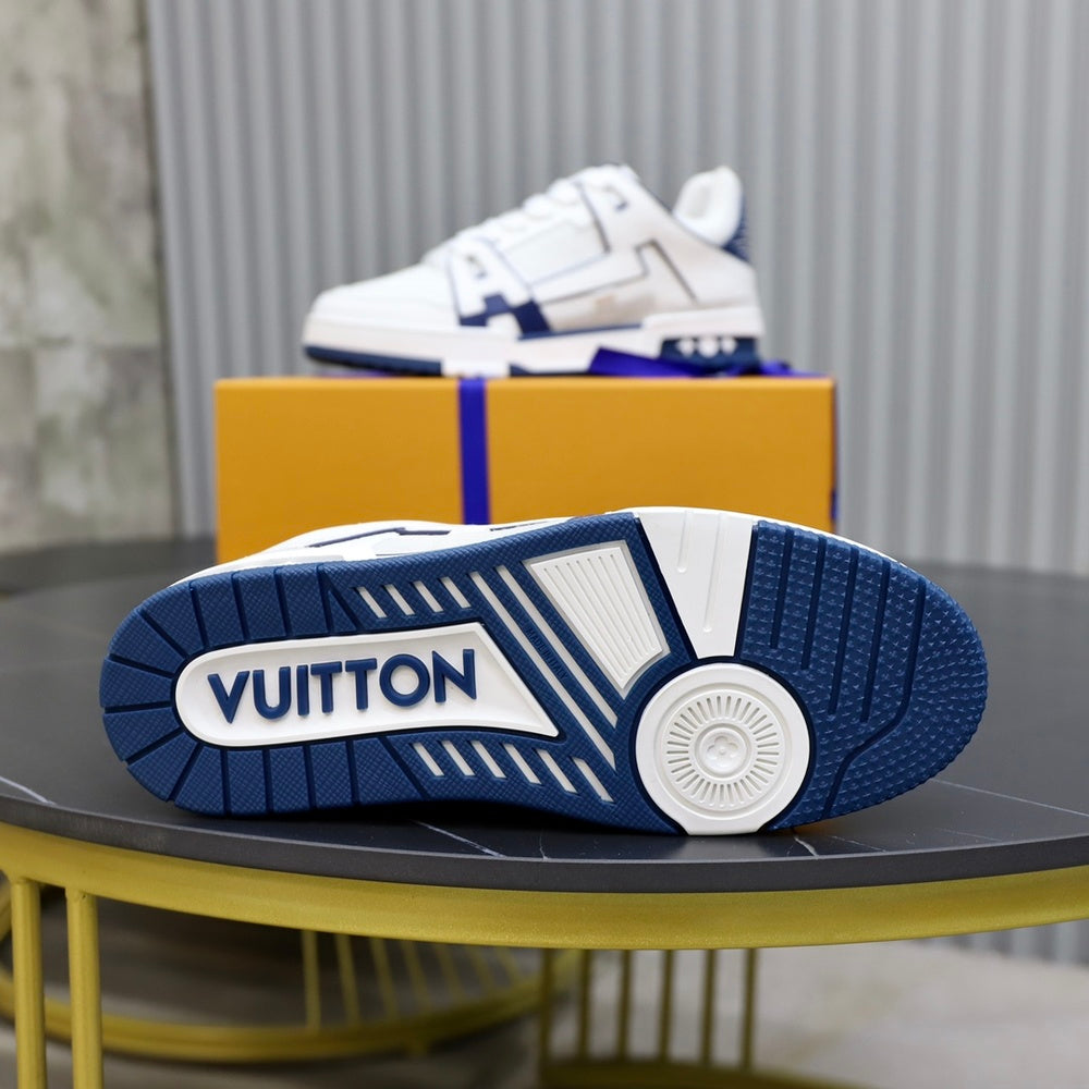 Louis Vuitton Men's Shoes - Style 426816