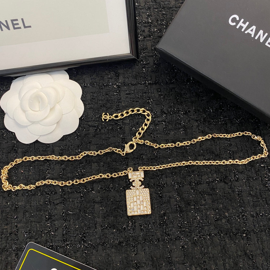 CHANEL Crystal Necklace