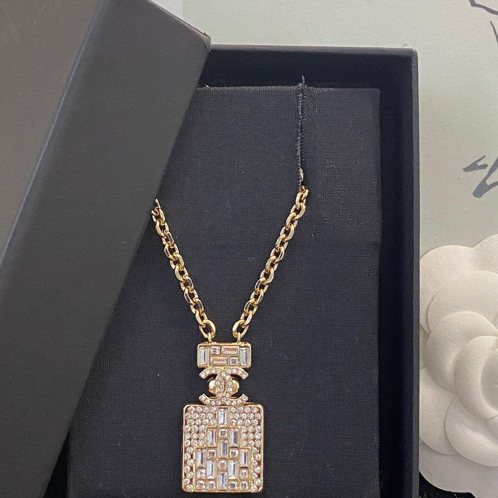 CHANEL Crystal Necklace