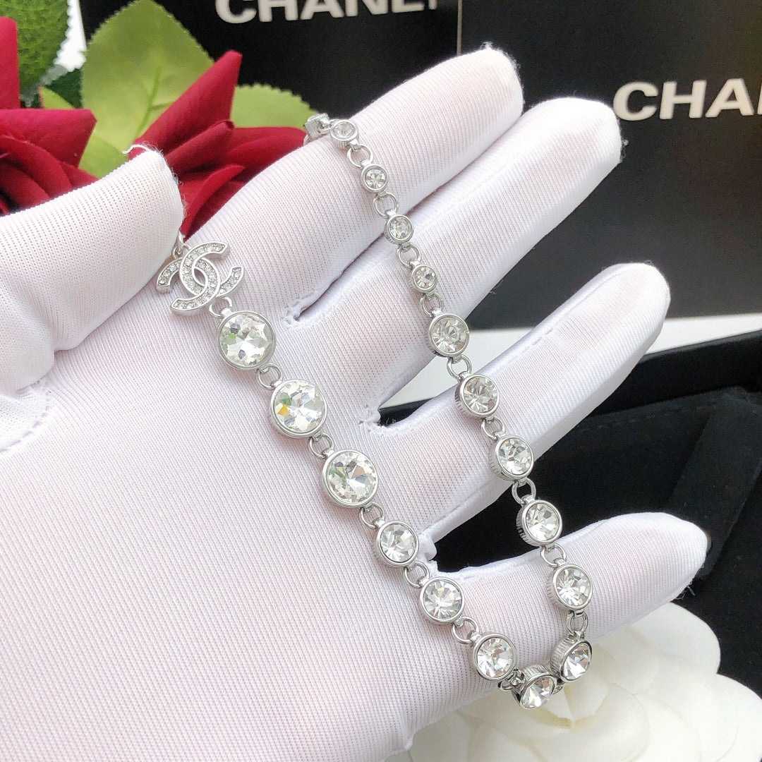SWAROVSKI Pearl Crystal Necklace