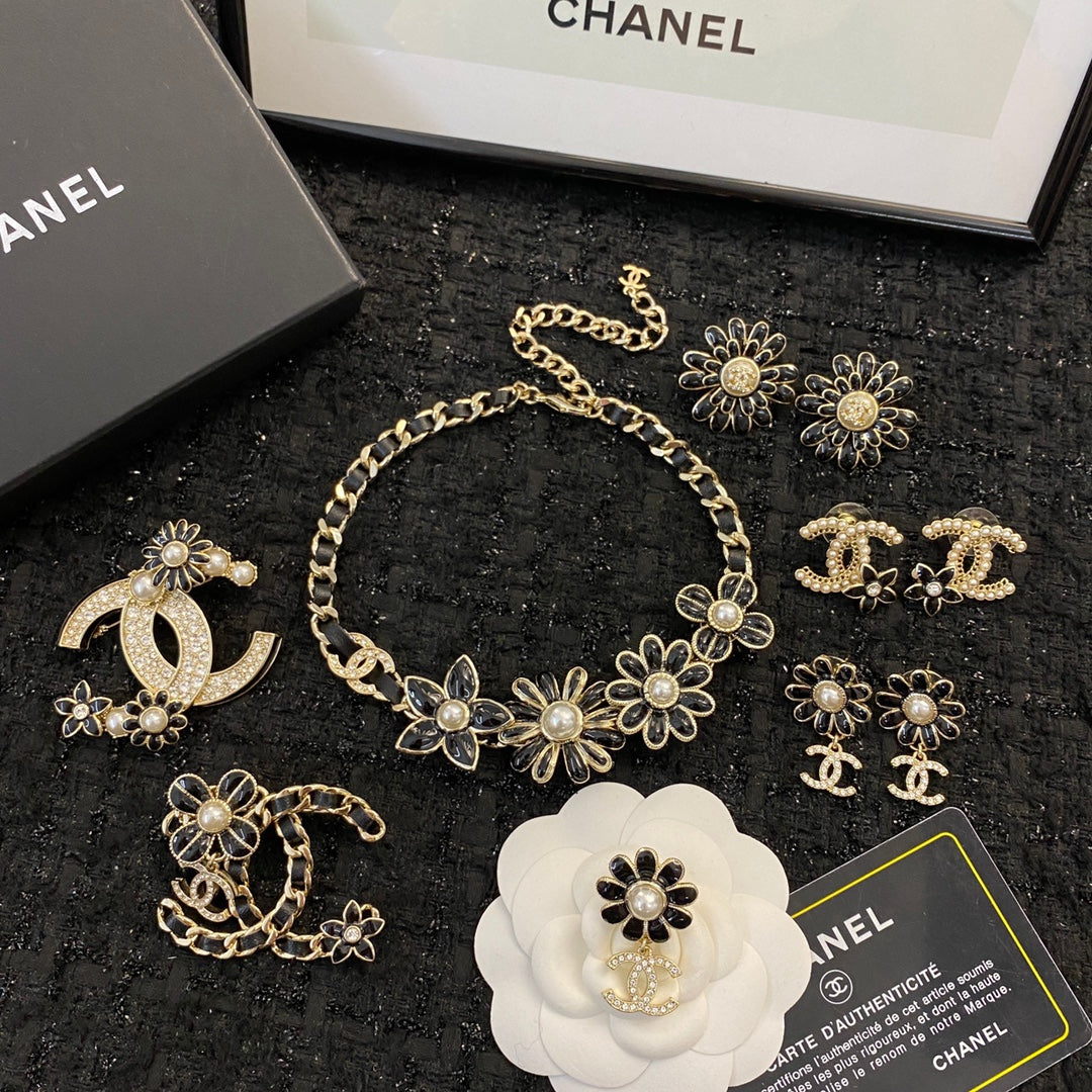 CHANEL Double-C Earrings