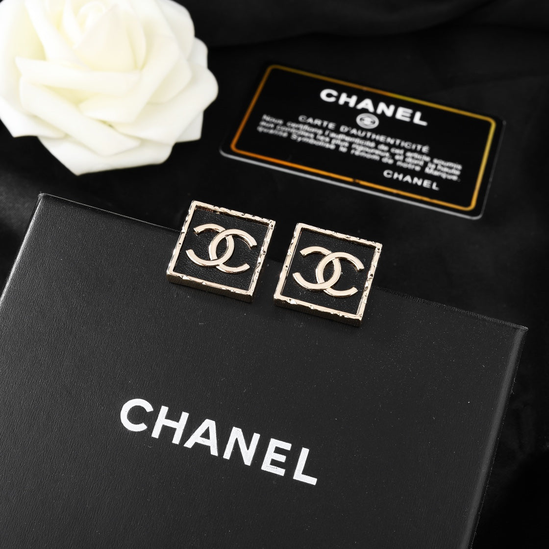 CHANEL Earrings