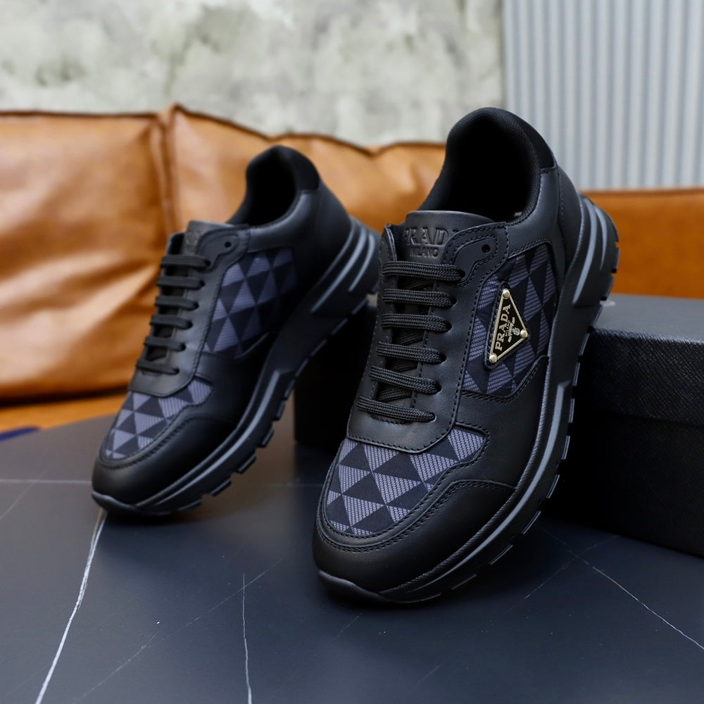 Prada Men's Shoes - Style 428273