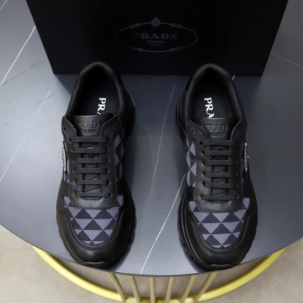 Prada Men's Shoes - Style 428273