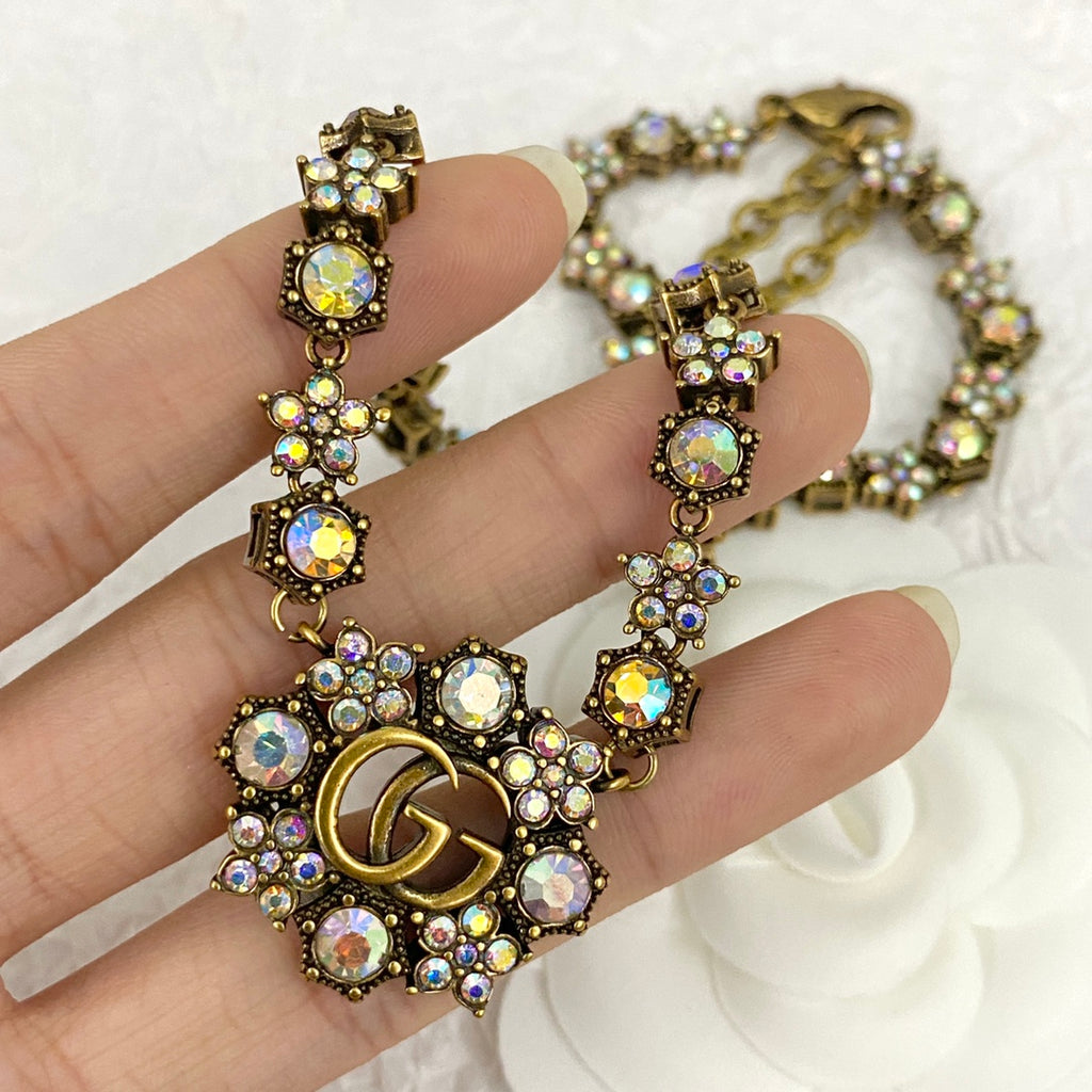 GUCCI CN011 Crystal Vintage Necklace