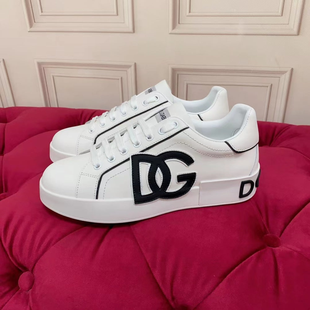 高端版本 高质量 品牌大底DOLCE & GABBANA 2023新款 顶级版本 高端质量 独家精工定制上市 品牌字母工艺点缀绝美奢华闪耀 精湛的做工 众多人至爱采用高端进口牛皮 白丝绸羊里 完美诠释鞋履最新灵感 经典与时尚融为一体奢华迷梦驾凌时尚高端品质 码数 男38-44标准码数 #383841 - image 3