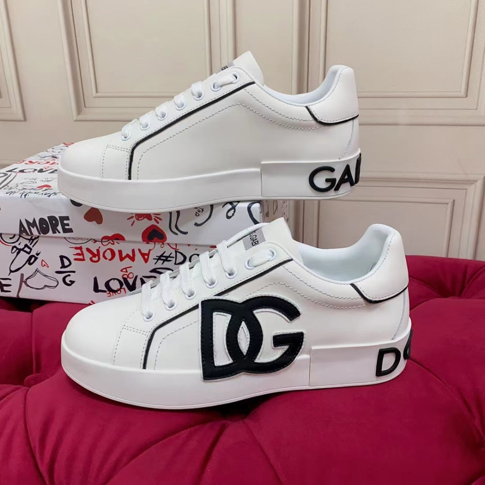 高端版本 高质量 品牌大底DOLCE & GABBANA 2023新款 顶级版本 高端质量 独家精工定制上市 品牌字母工艺点缀绝美奢华闪耀 精湛的做工 众多人至爱采用高端进口牛皮 白丝绸羊里 完美诠释鞋履最新灵感 经典与时尚融为一体奢华迷梦驾凌时尚高端品质 码数 男38-44标准码数 #383841 - image 2