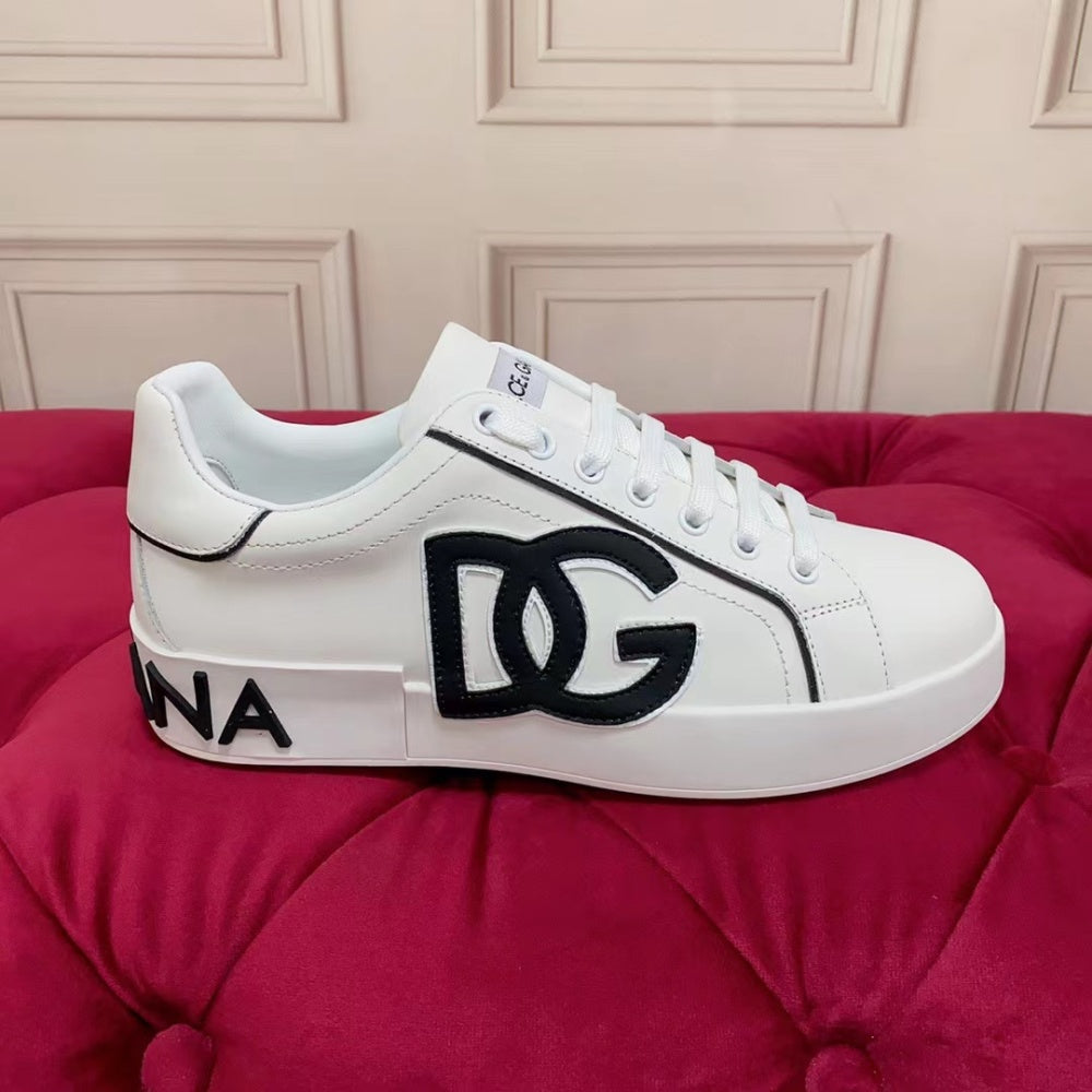 高端版本 高质量 品牌大底DOLCE & GABBANA 2023新款 顶级版本 高端质量 独家精工定制上市 品牌字母工艺点缀绝美奢华闪耀 精湛的做工 众多人至爱采用高端进口牛皮 白丝绸羊里 完美诠释鞋履最新灵感 经典与时尚融为一体奢华迷梦驾凌时尚高端品质 码数 男38-44标准码数 #383841 - image 1
