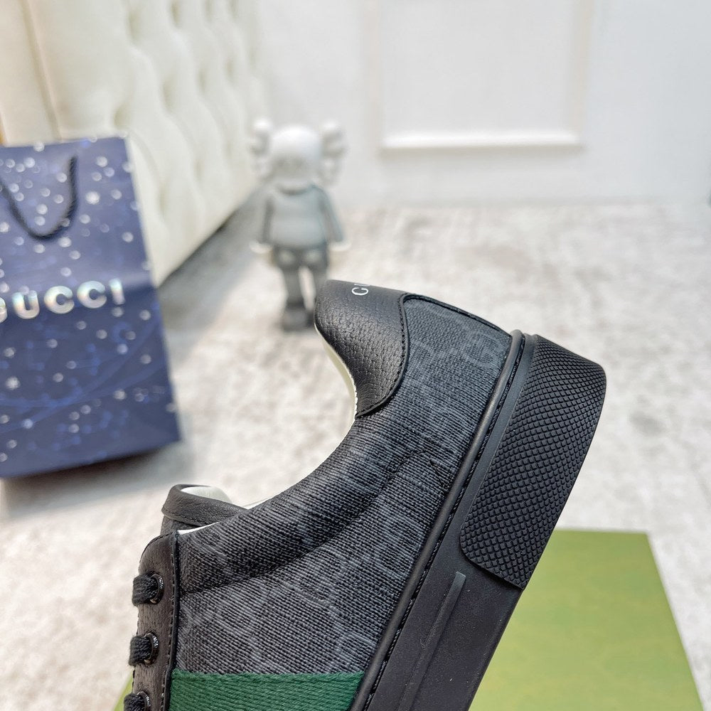 Gucci Men's Sneakers Style 433244