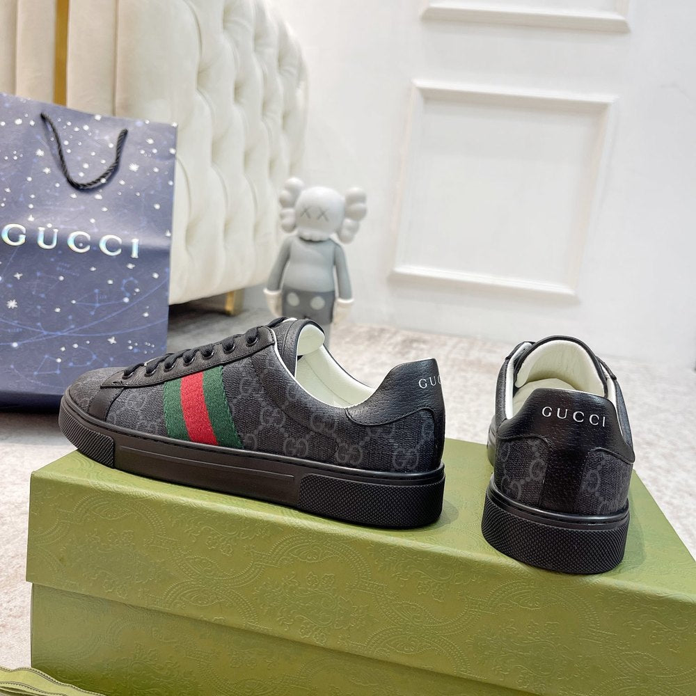 Gucci Men's Sneakers Style 433244