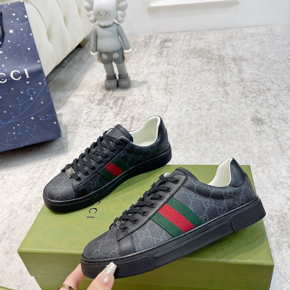 Gucci Men's Sneakers Style 433244