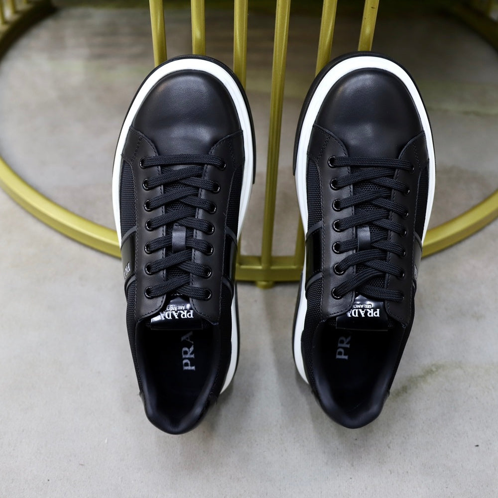 Prada Men's Shoes - Style 428432