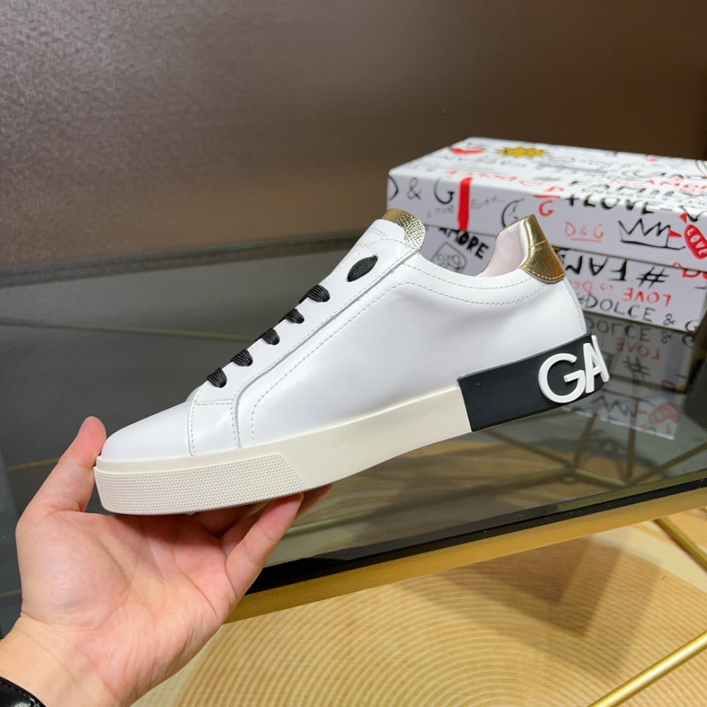 高端版本 高质量 品牌大底DOLCE & GABBANA 2023新款 顶级版本 高端质量 独家精工定制上市 品牌字母工艺点缀绝美奢华闪耀 精湛的做工 众多人至爱采用高端进口牛皮 白丝绸羊里 完美诠释鞋履最新灵感 经典与时尚融为一体奢华迷梦驾凌时尚高端品质 码数 男38-44标准码数 #383806 - image 6