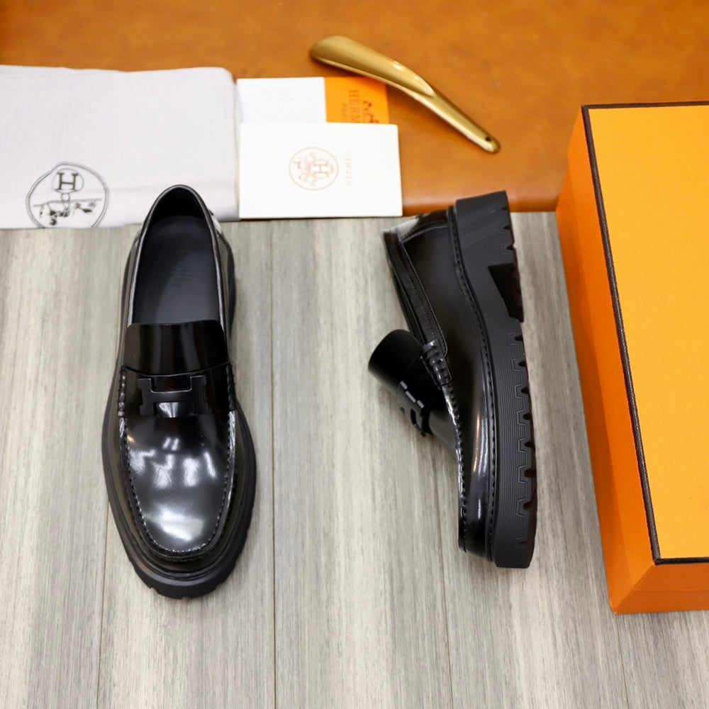 Hermès Men's Dress Shoes - Style 428473
