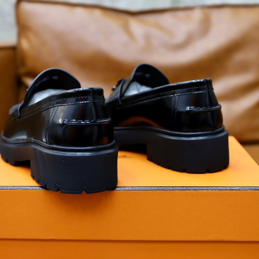 Hermès Men's Dress Shoes - Style 428473