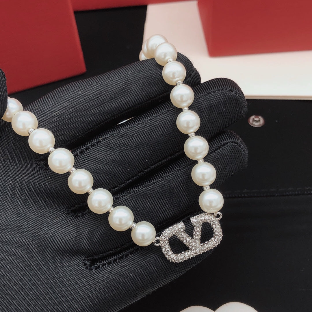 Pearl Necklace