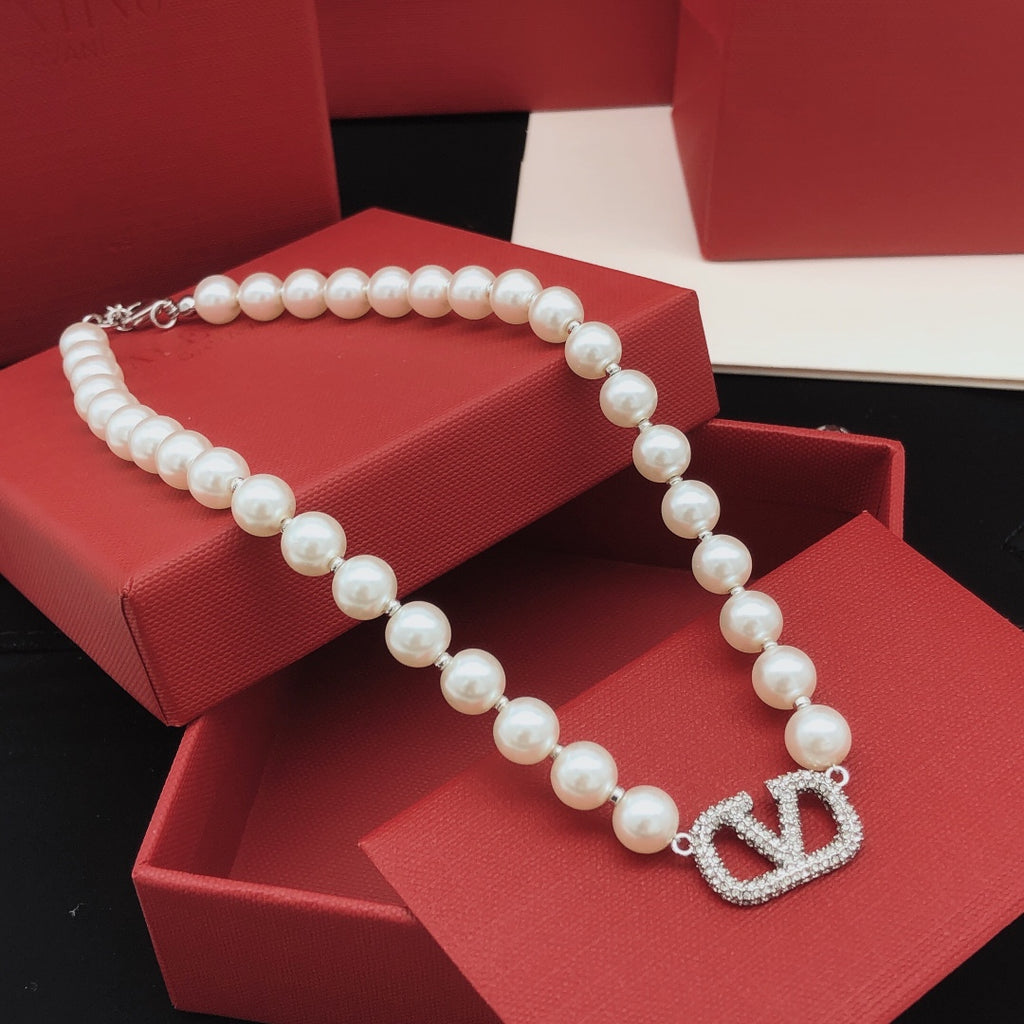 Pearl Necklace