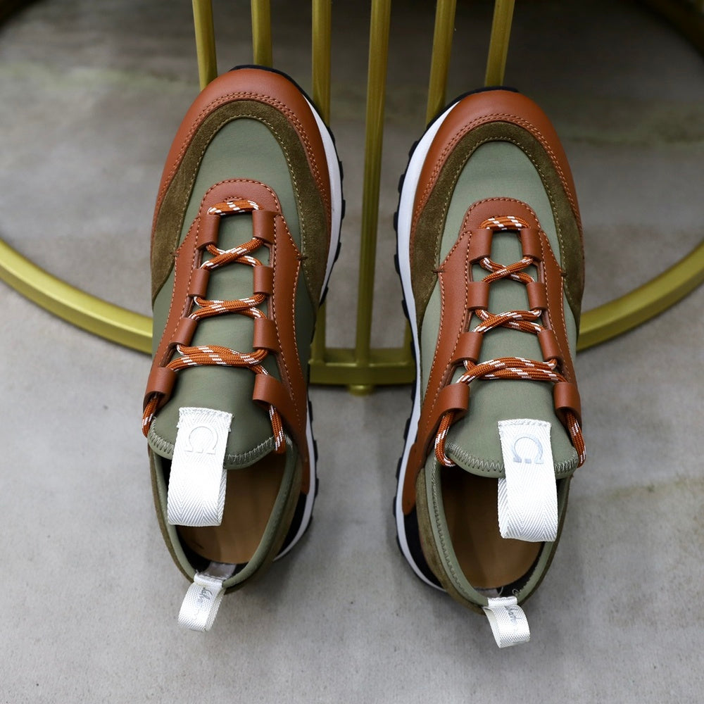 Ferragamo Men's Sneakers - Style 426198