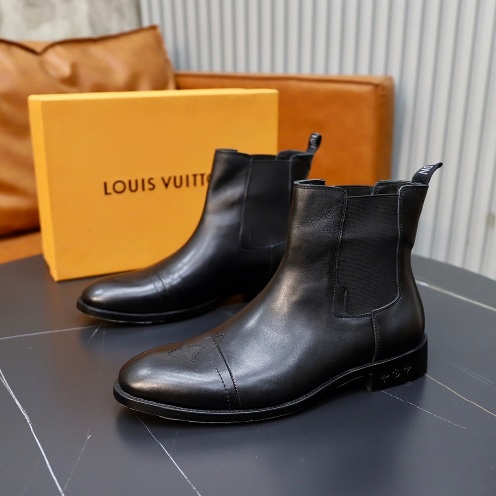 Louis Vuitton Men's Shoes - Style 426004