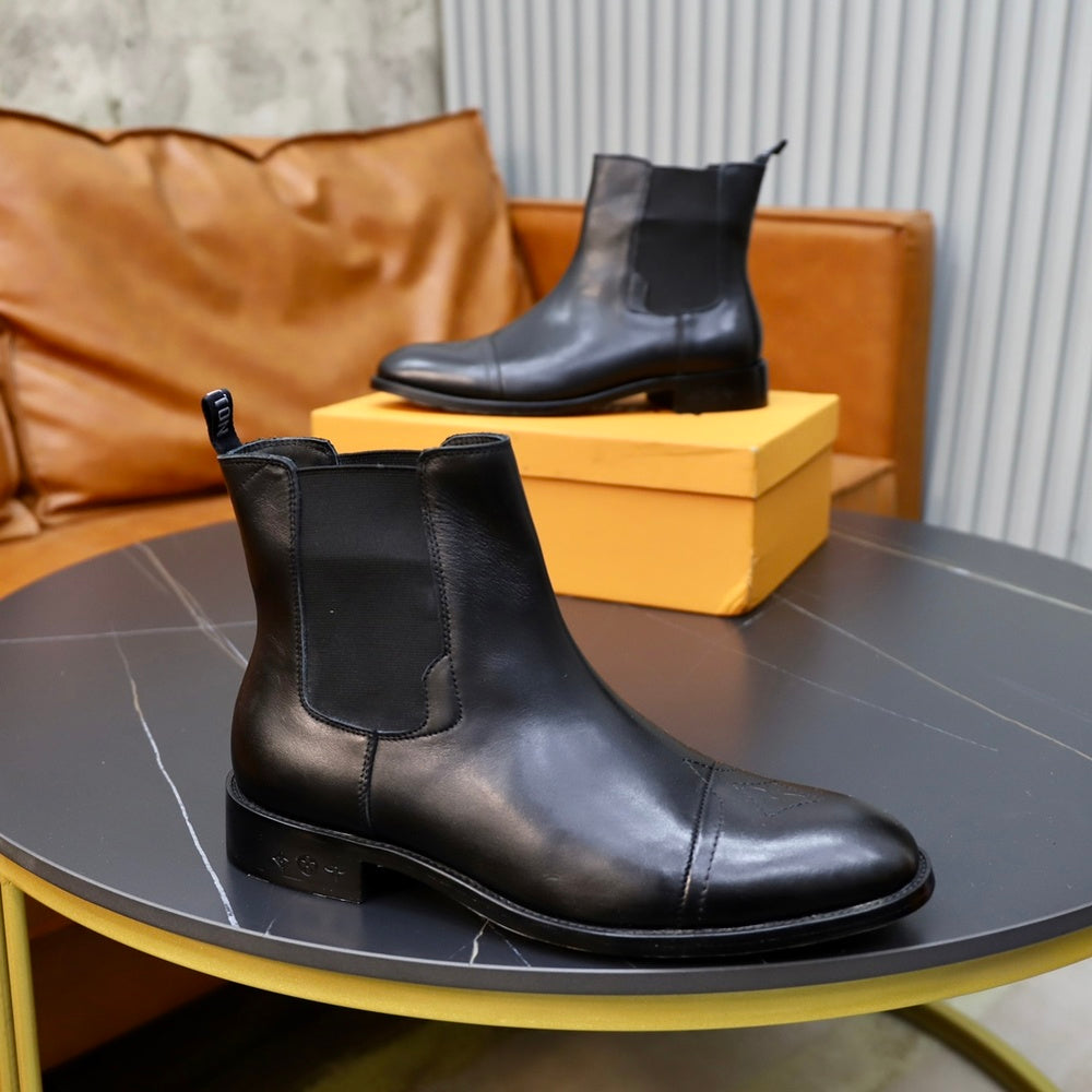 Louis Vuitton Men's Shoes - Style 426004