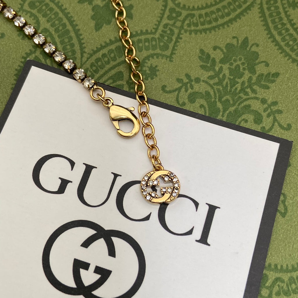 GUCCI Pearl Pendant Necklace