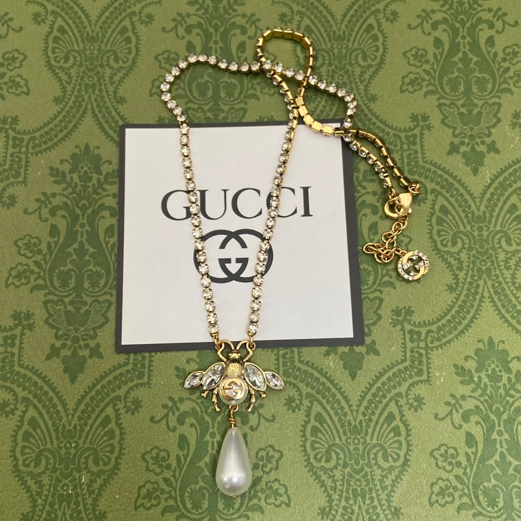 GUCCI Pearl Pendant Necklace
