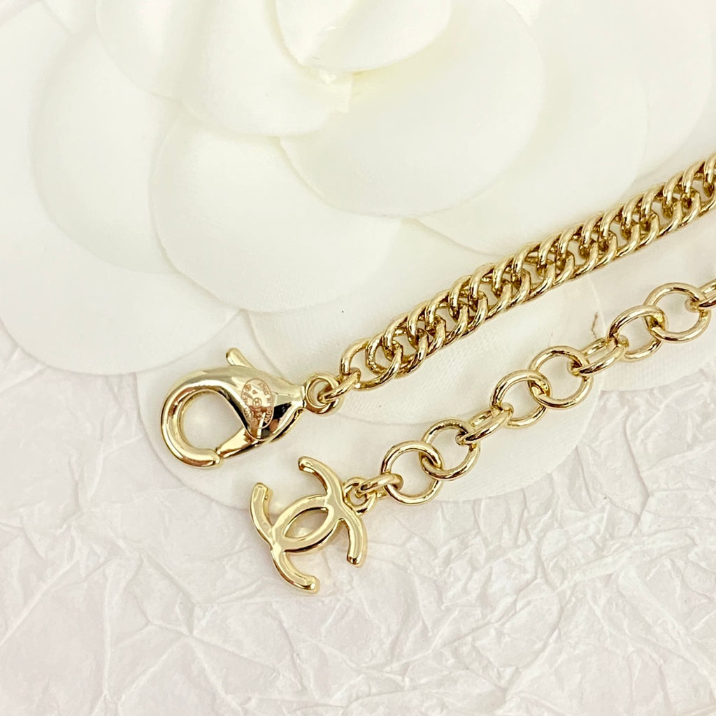 CHANEL Vintage Necklace
