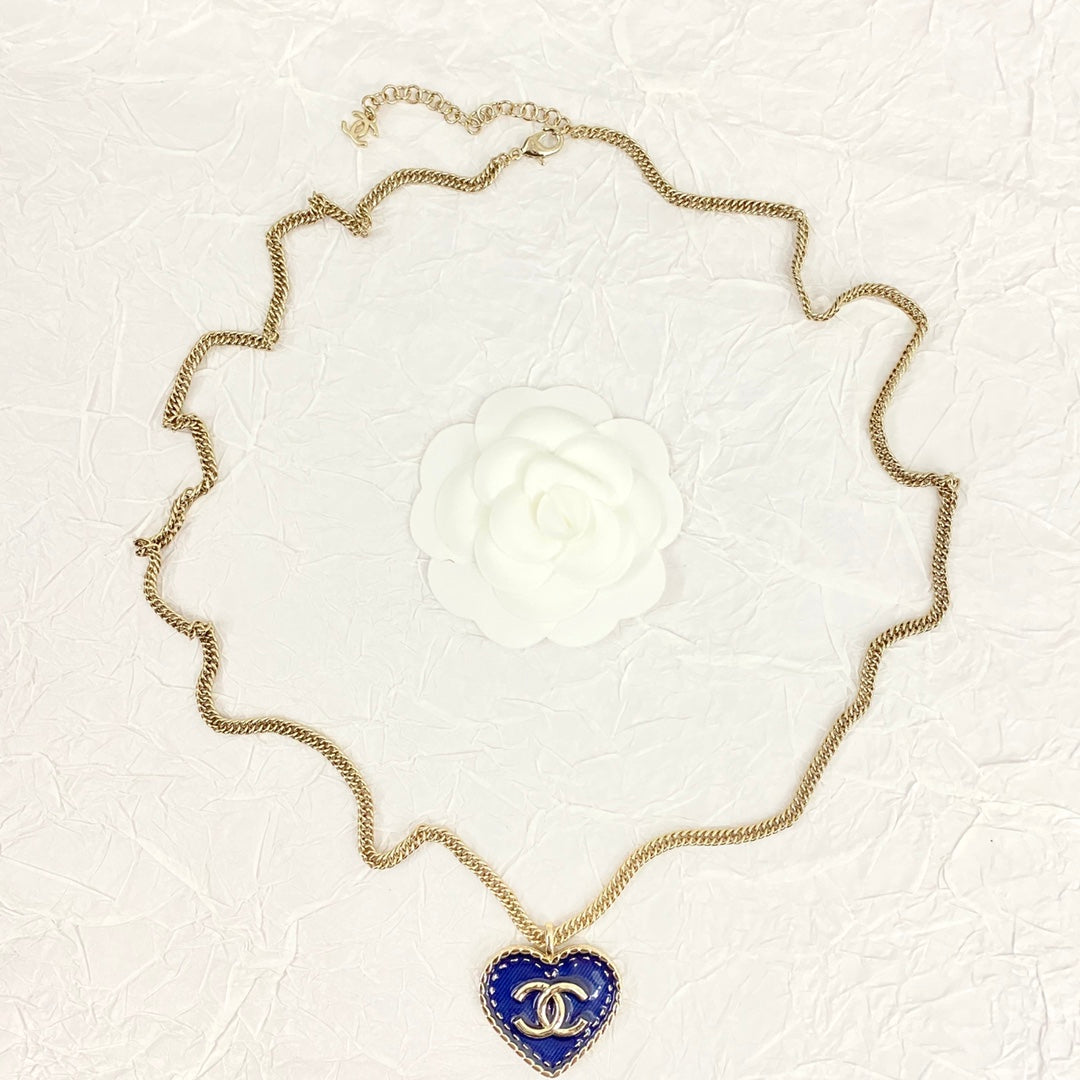 CHANEL Vintage Necklace