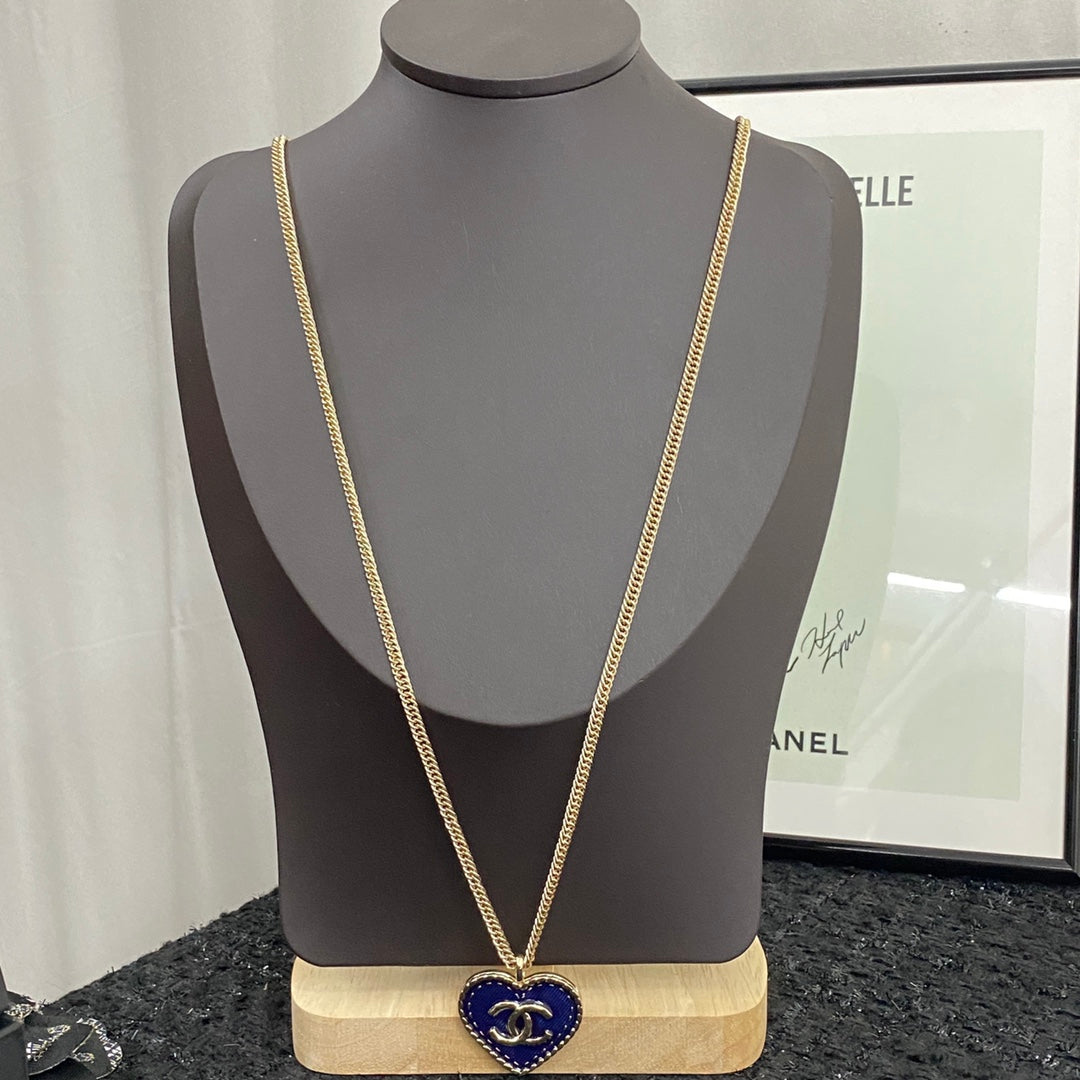 CHANEL Vintage Necklace